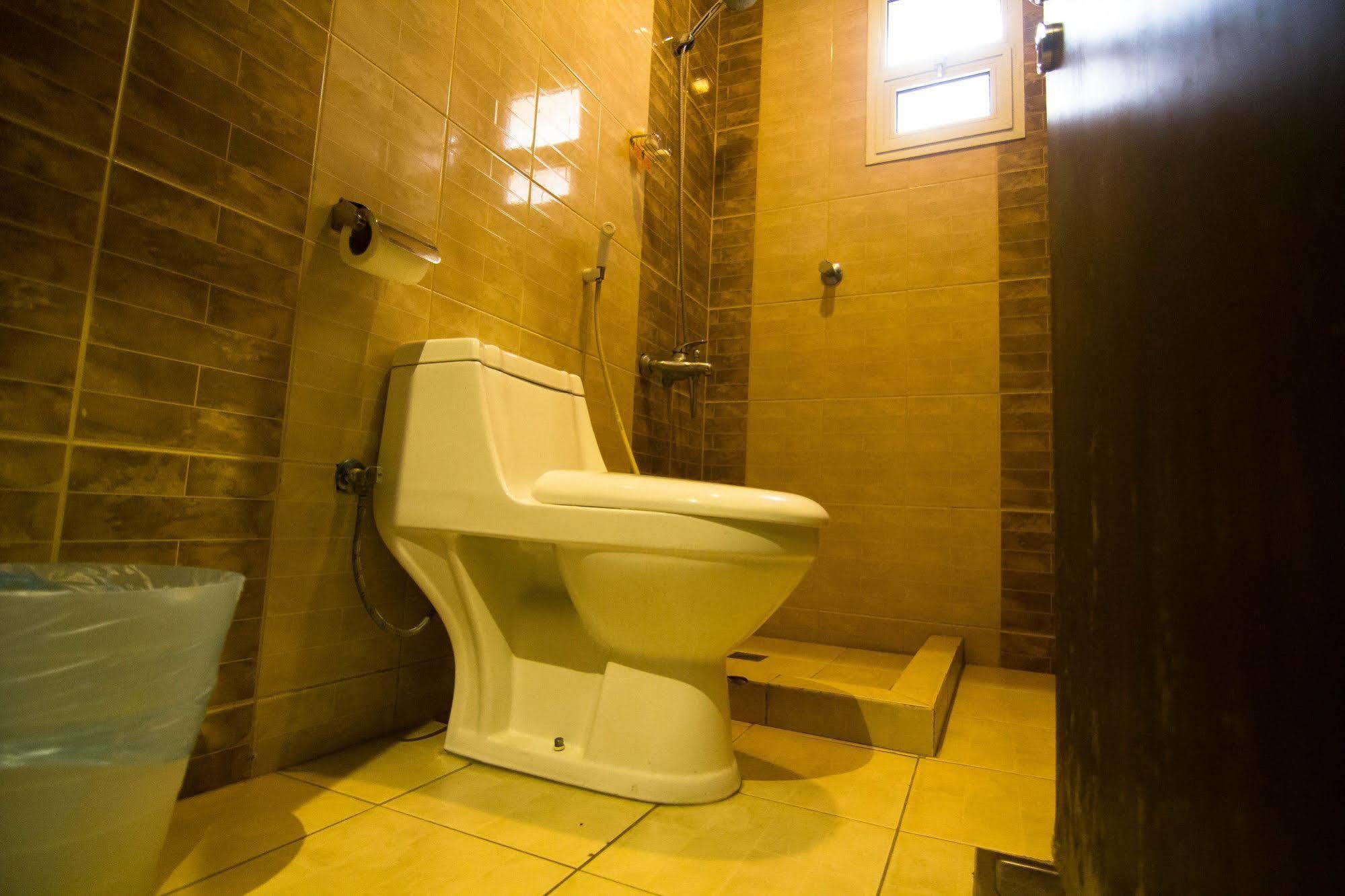 Almakan Suites 101 Riyadh Bagian luar foto