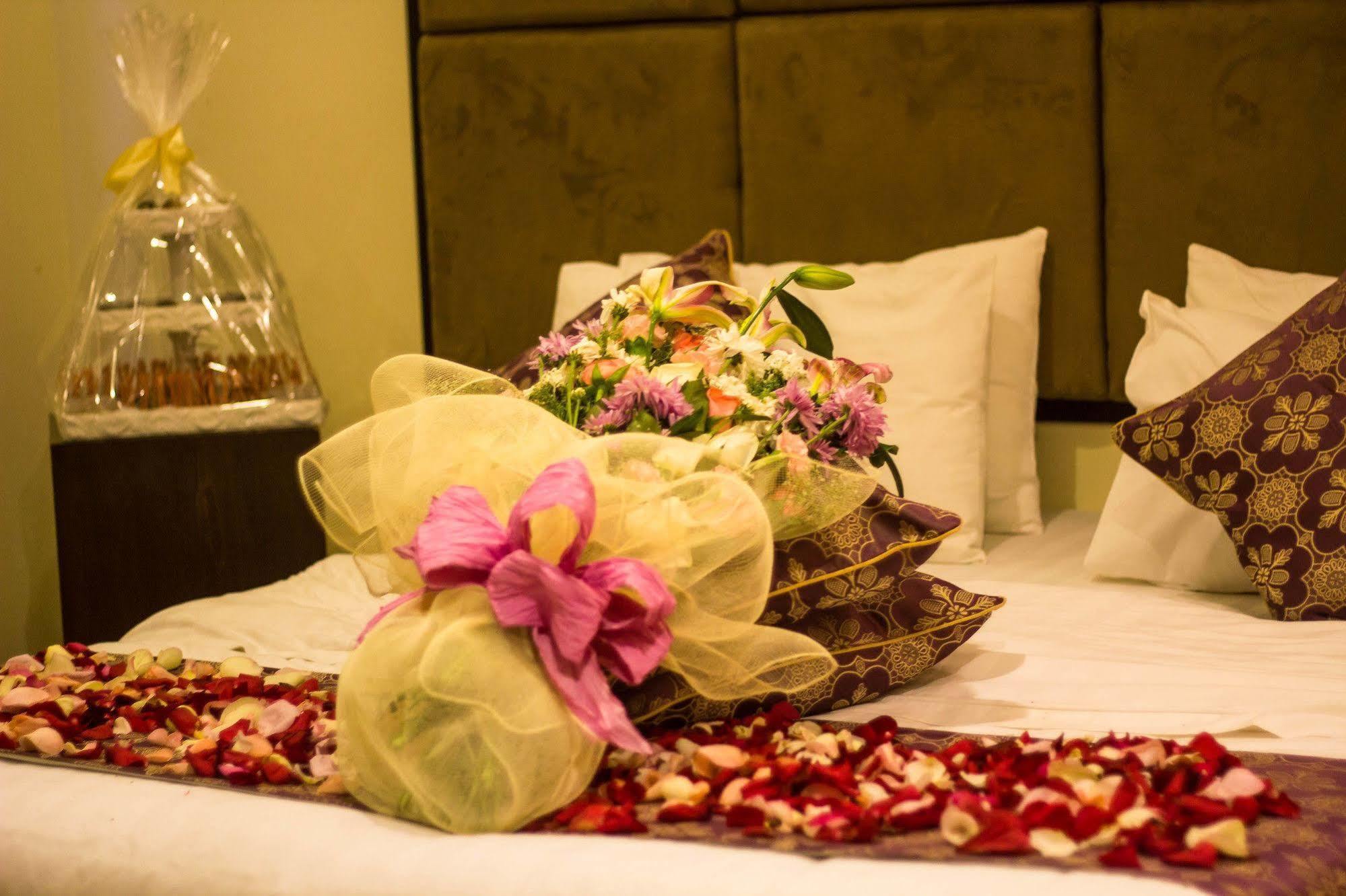 Almakan Suites 101 Riyadh Bagian luar foto